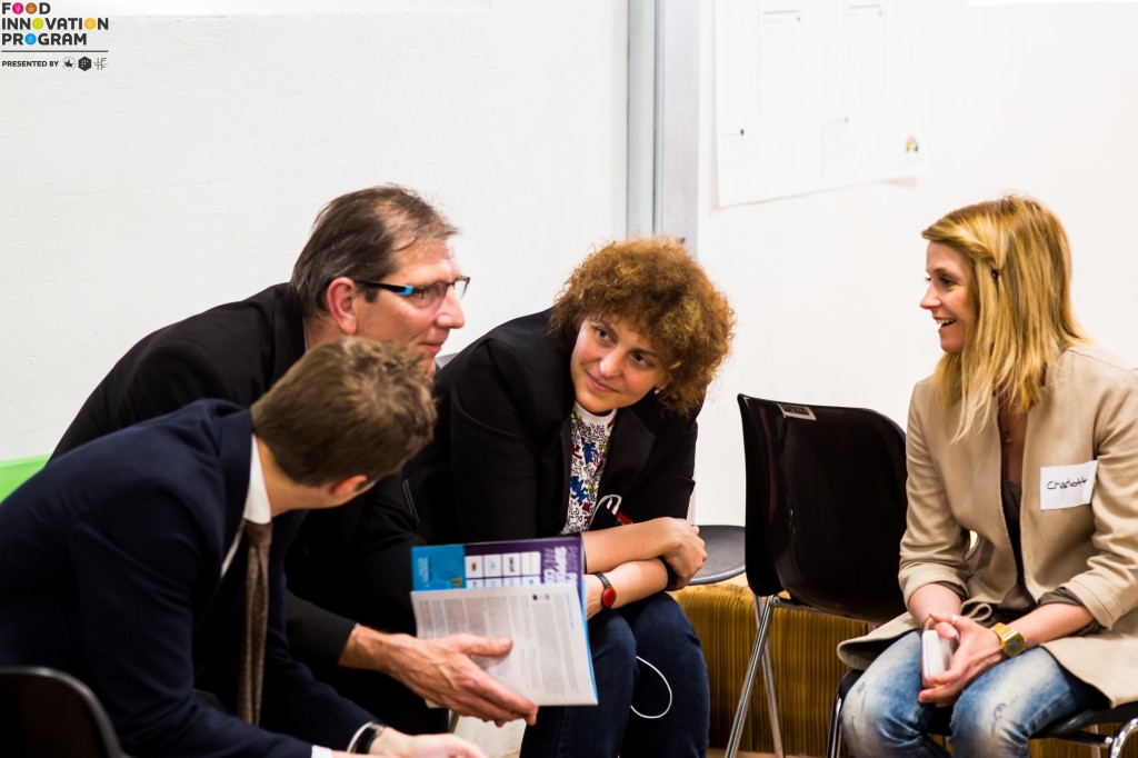 <img src="hackathon-zero-hunger-games.jpg" alt="sara roversi, marc, charlotte and poulnot">